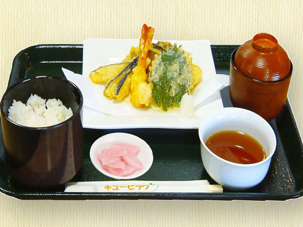 天ぷら定食(ご飯・味噌汁・お新香付き)